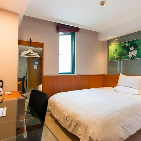 Hanting Express Shanghai South Shanxi Road שנגחאי מראה חיצוני תמונה