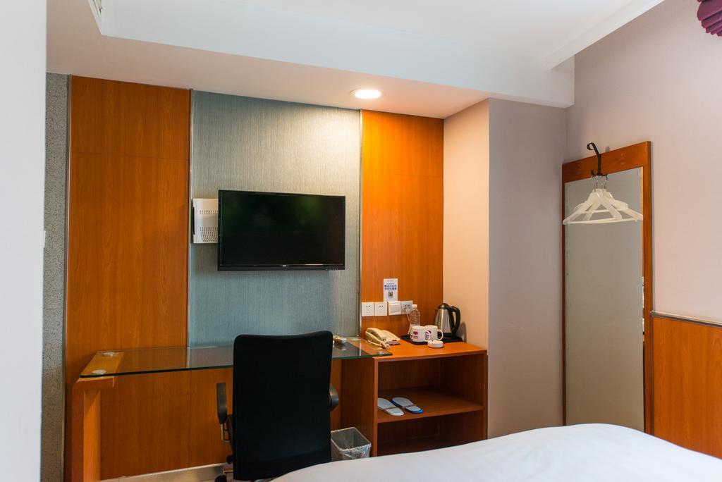Hanting Express Shanghai South Shanxi Road שנגחאי מראה חיצוני תמונה